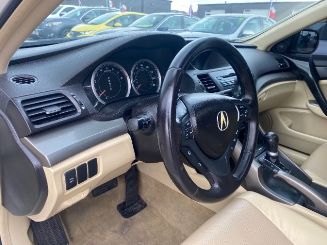 Acura TSX Vehicle Full-screen Gallery Image 09