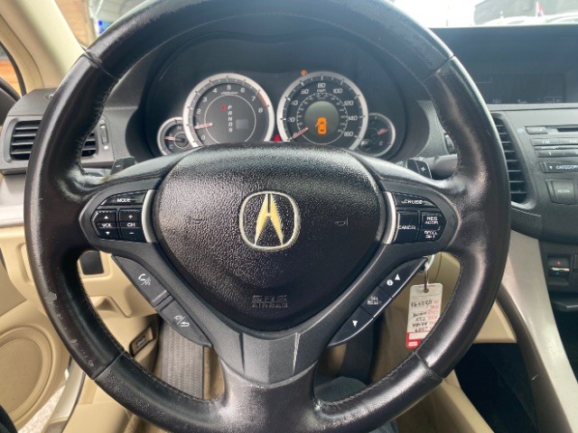 Acura TSX Vehicle Full-screen Gallery Image 14