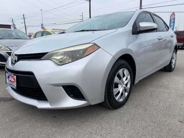 Toyota Corolla Vehicle Full-screen Gallery Image 03