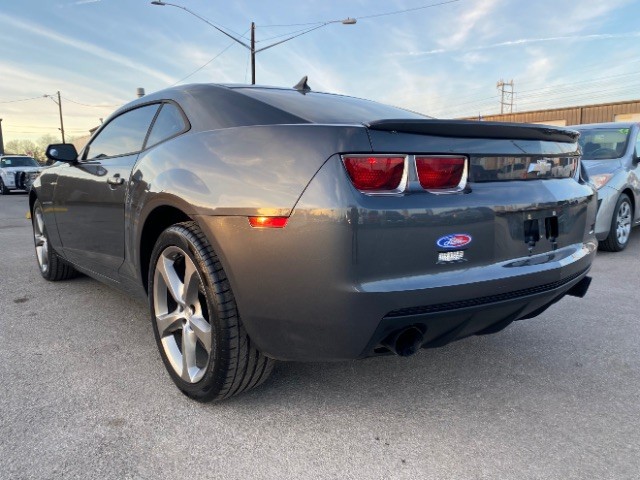 Chevrolet Camaro Vehicle Full-screen Gallery Image 04