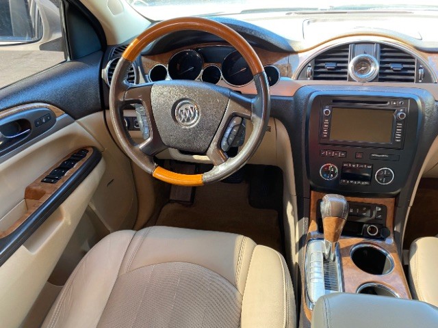 Buick Enclave Vehicle Full-screen Gallery Image 11