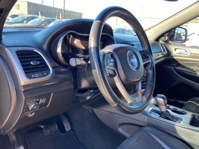 Jeep Grand Cherokee Vehicle Full-screen Gallery Image 09