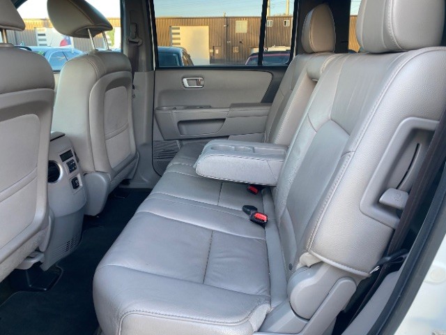 Honda Pilot Vehicle Full-screen Gallery Image 07