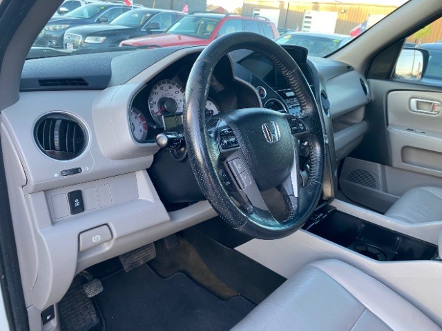 Honda Pilot Vehicle Full-screen Gallery Image 10