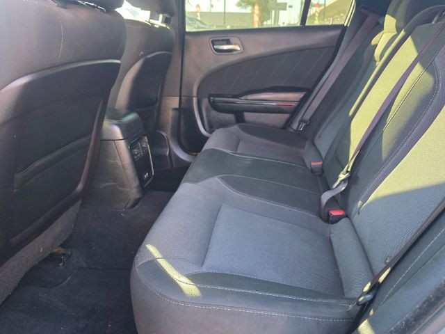 Dodge Charger Vehicle Full-screen Gallery Image 10