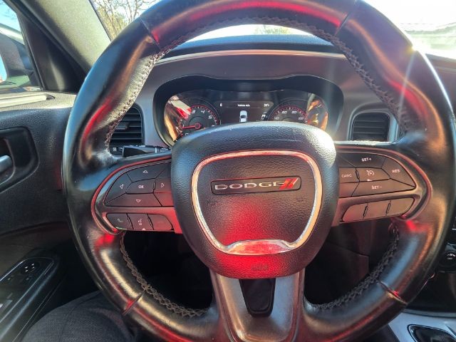 Dodge Charger Vehicle Full-screen Gallery Image 12