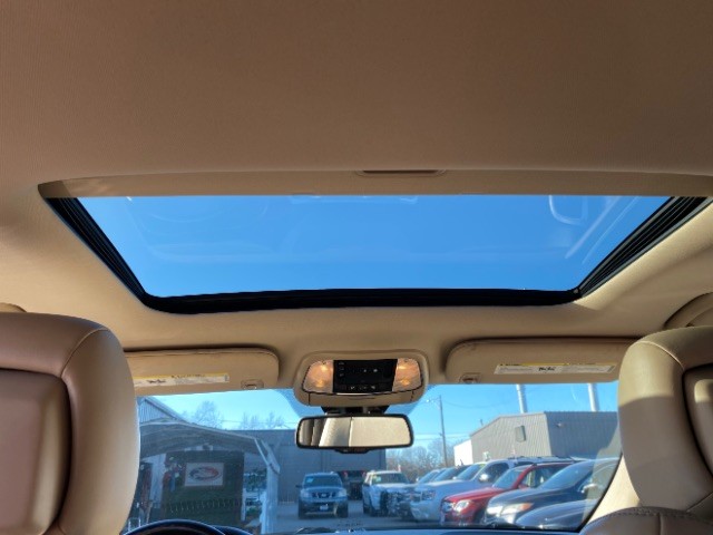 Jeep Grand Cherokee Vehicle Full-screen Gallery Image 08