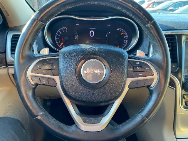 Jeep Grand Cherokee Vehicle Full-screen Gallery Image 15