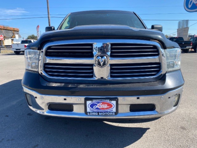 Ram 1500 Vehicle Full-screen Gallery Image 02