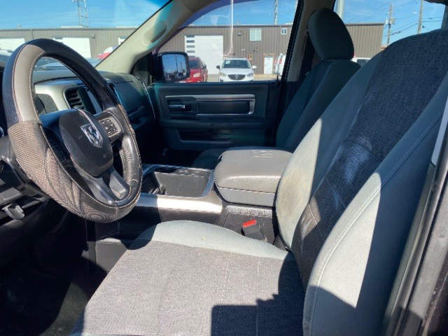 Ram 1500 Vehicle Full-screen Gallery Image 08