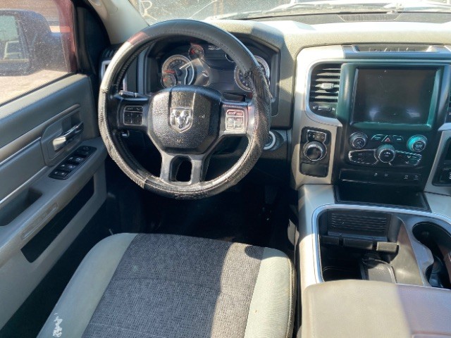 Ram 1500 Vehicle Full-screen Gallery Image 11