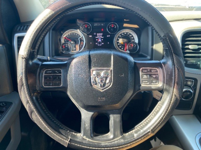 Ram 1500 Vehicle Full-screen Gallery Image 14