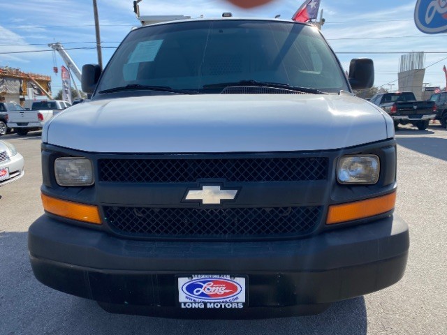 Chevrolet Express Cargo Van Vehicle Full-screen Gallery Image 02