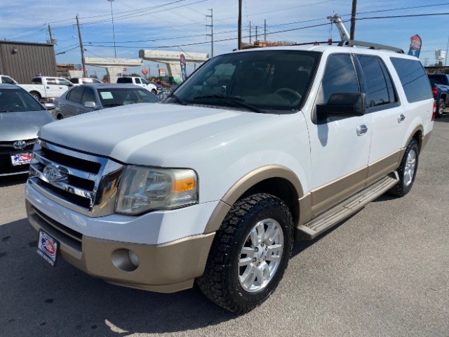 Ford Expedition EL Vehicle Full-screen Gallery Image 03