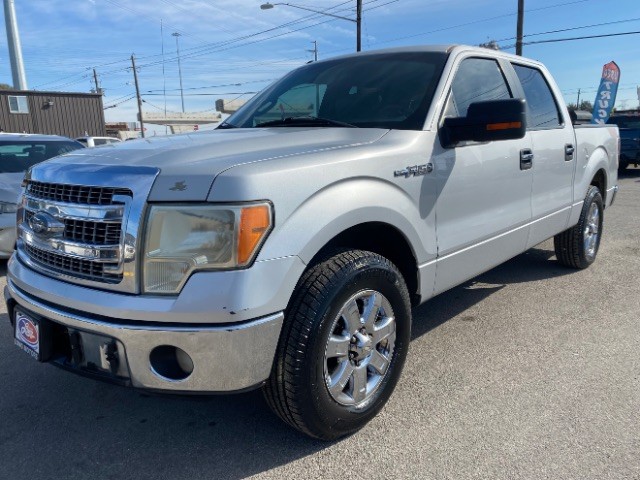 Ford F-150 Vehicle Full-screen Gallery Image 03