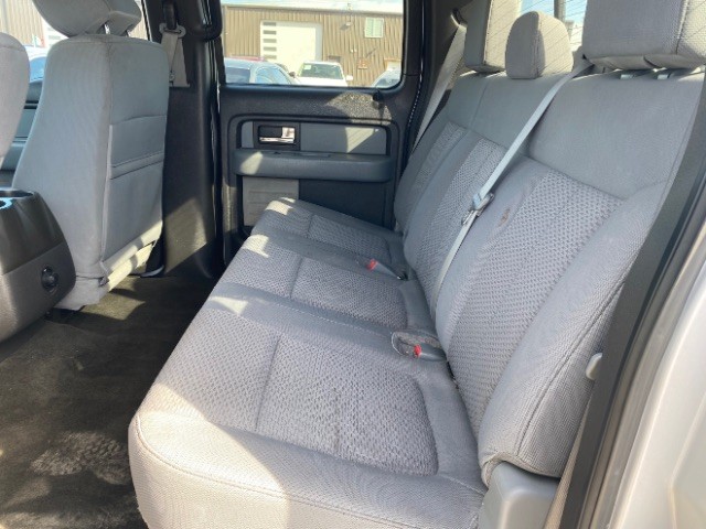 Ford F-150 Vehicle Full-screen Gallery Image 07