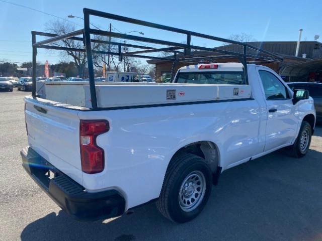 Chevrolet Silverado 1500 Vehicle Full-screen Gallery Image 05