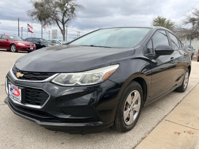 Chevrolet Cruze Vehicle Full-screen Gallery Image 02