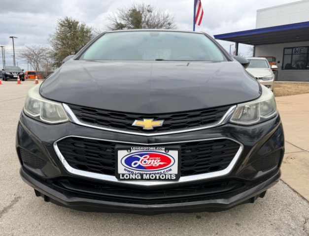 Chevrolet Cruze Vehicle Full-screen Gallery Image 03