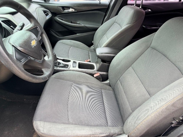 Chevrolet Cruze Vehicle Full-screen Gallery Image 08