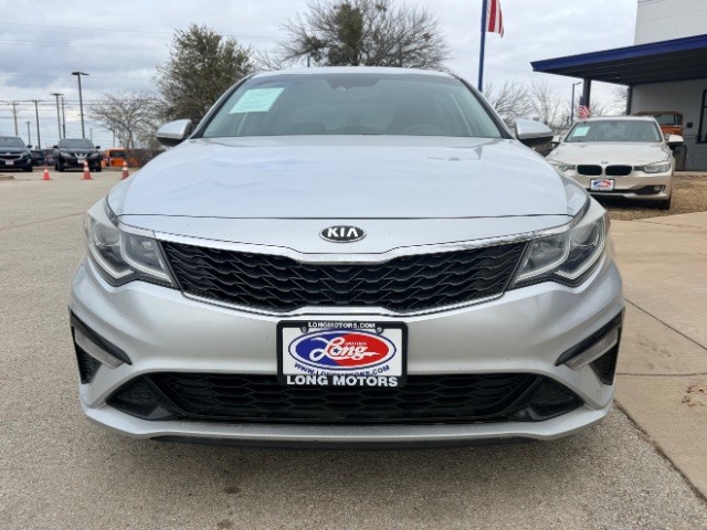 Kia Optima Vehicle Full-screen Gallery Image 03