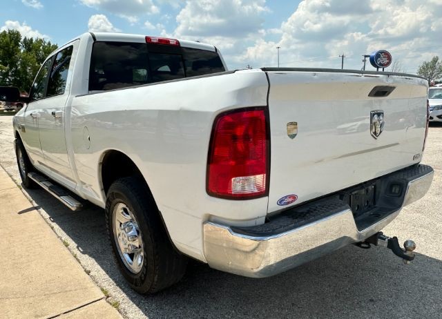 Ram 2500 Vehicle Full-screen Gallery Image 04