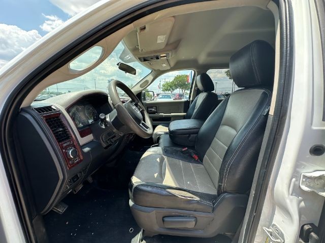 Ram 2500 Vehicle Full-screen Gallery Image 07