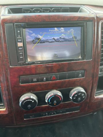 Ram 2500 Vehicle Full-screen Gallery Image 12