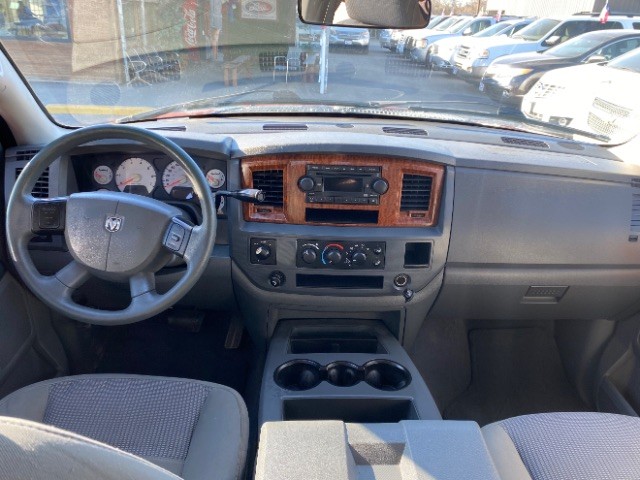 Dodge Ram 1500 Vehicle Full-screen Gallery Image 06