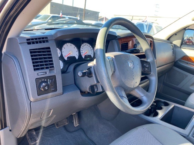 Dodge Ram 1500 Vehicle Full-screen Gallery Image 09