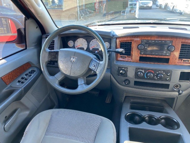 Dodge Ram 1500 Vehicle Full-screen Gallery Image 11