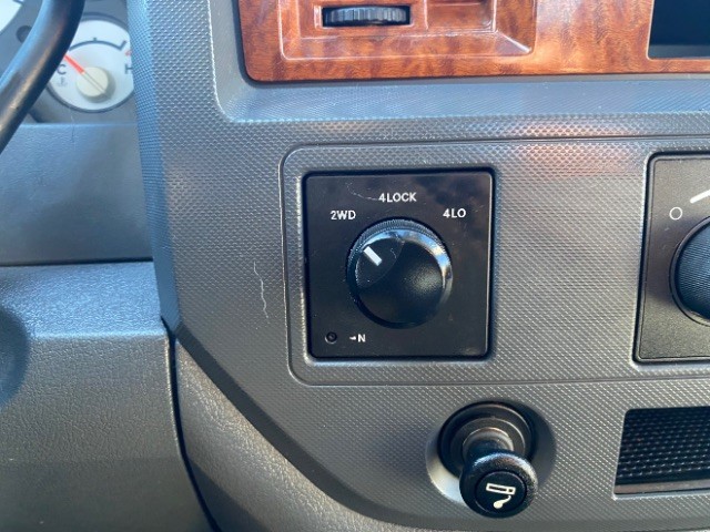 Dodge Ram 1500 Vehicle Full-screen Gallery Image 13