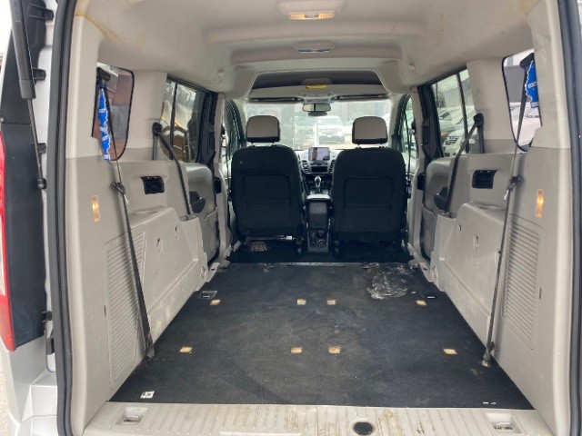 Ford Transit Connect Wagon Vehicle Full-screen Gallery Image 07