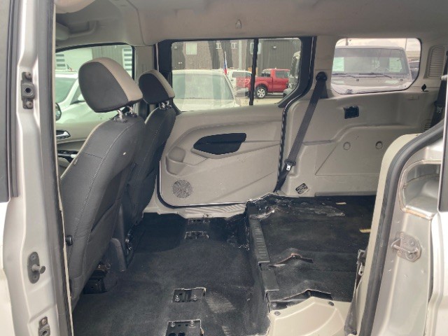 Ford Transit Connect Wagon Vehicle Full-screen Gallery Image 08