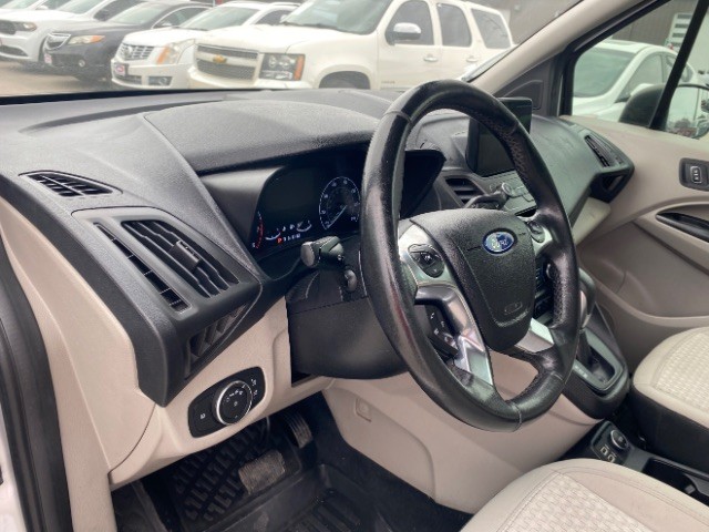 Ford Transit Connect Wagon Vehicle Full-screen Gallery Image 10