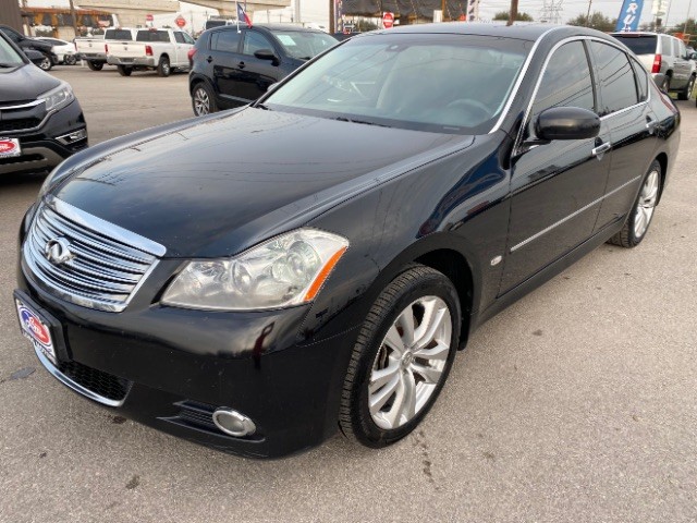 INFINITI M35 Vehicle Full-screen Gallery Image 03