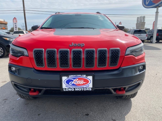 Jeep Cherokee Vehicle Full-screen Gallery Image 02