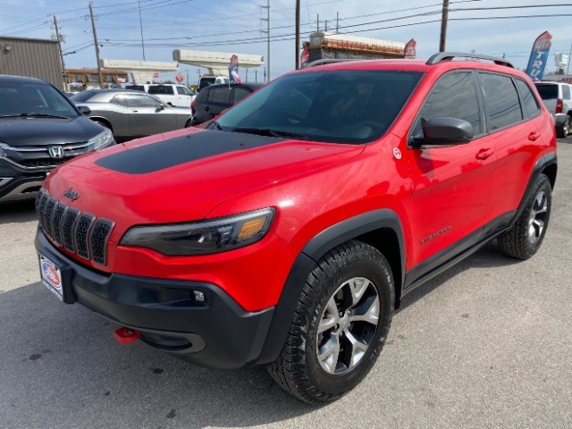 Jeep Cherokee Vehicle Full-screen Gallery Image 03