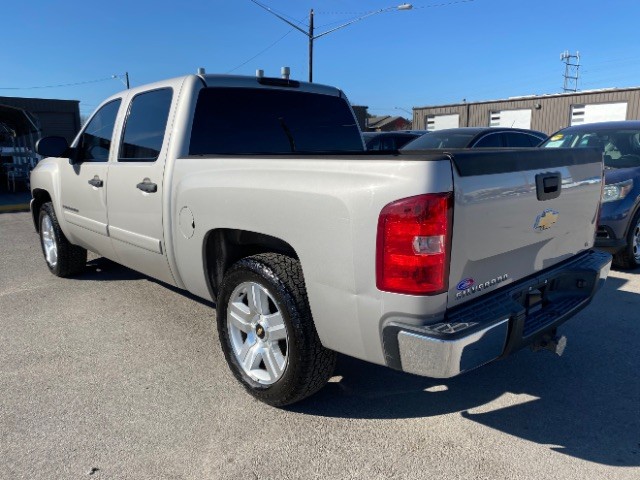 Chevrolet Silverado 1500 Vehicle Full-screen Gallery Image 04