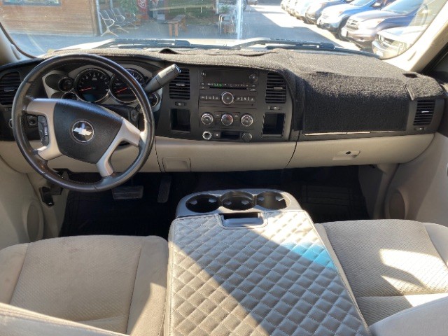 Chevrolet Silverado 1500 Vehicle Full-screen Gallery Image 06