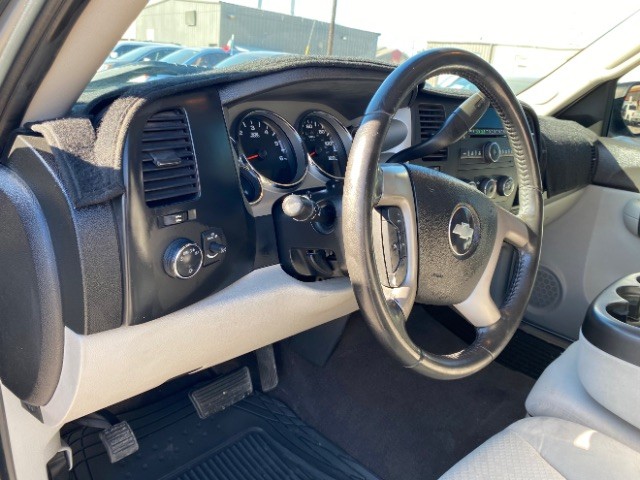 Chevrolet Silverado 1500 Vehicle Full-screen Gallery Image 09