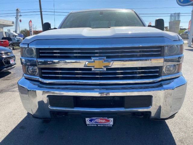 Chevrolet Silverado 2500HD Built After Aug 14 Vehicle Full-screen Gallery Image 02