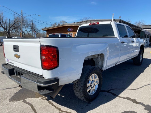 Chevrolet Silverado 2500HD Built After Aug 14 Vehicle Full-screen Gallery Image 05