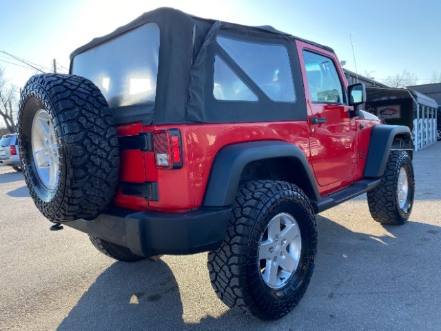 Jeep Wrangler Vehicle Full-screen Gallery Image 05