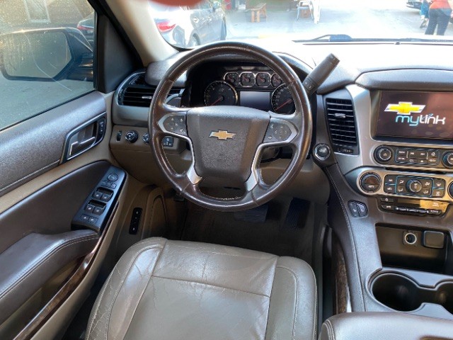 Chevrolet Tahoe Vehicle Full-screen Gallery Image 12