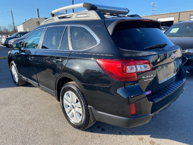 Subaru Outback Vehicle Full-screen Gallery Image 04