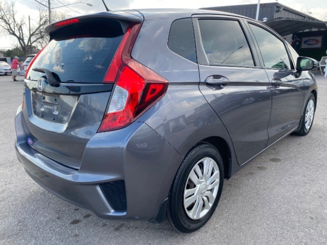 Honda Fit Vehicle Full-screen Gallery Image 05