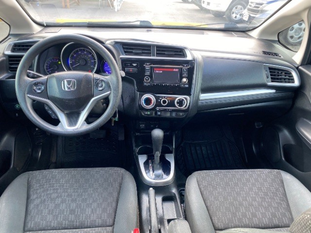 Honda Fit Vehicle Full-screen Gallery Image 06