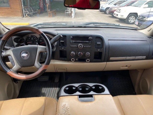 Chevrolet Silverado 1500 Vehicle Full-screen Gallery Image 06