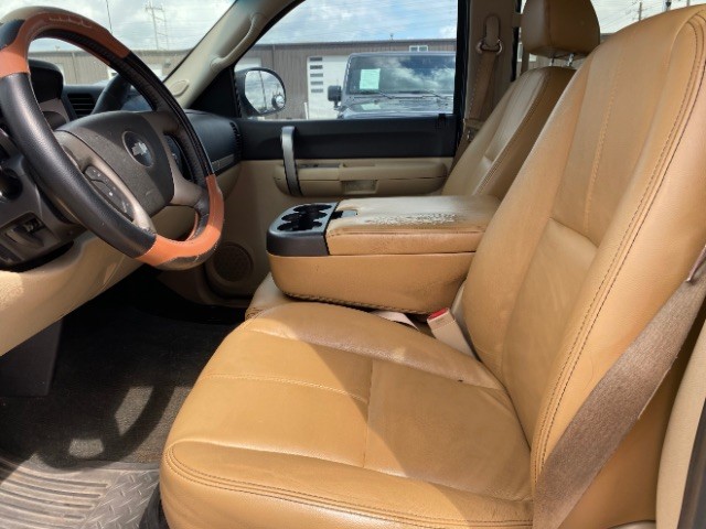 Chevrolet Silverado 1500 Vehicle Full-screen Gallery Image 08